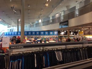 Adidas Outlet Herzogenaurach - Jetzt Viele Schnäppchen Auf 2.000 Qm